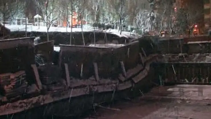 İstanbul'da göçük: 7 bina boşaltıldı