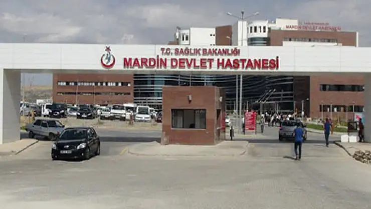 Kendine iğne yapan hemşire öldü