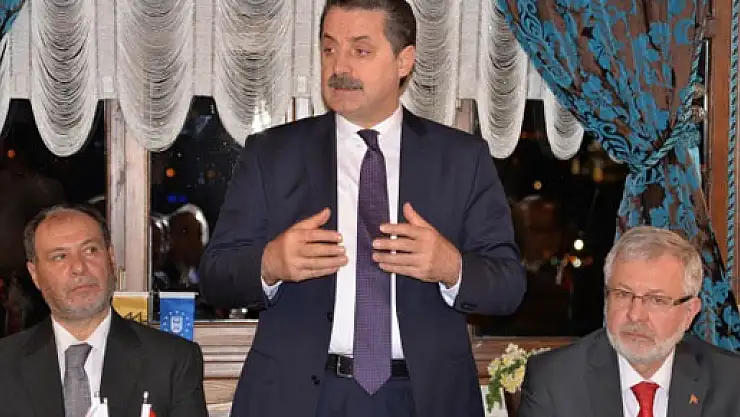 Çelik: 'Çiftçi ne haklara sahip olduğunu bilmiyor'