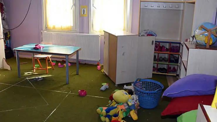 Hainler yine okulu hedef aldı!