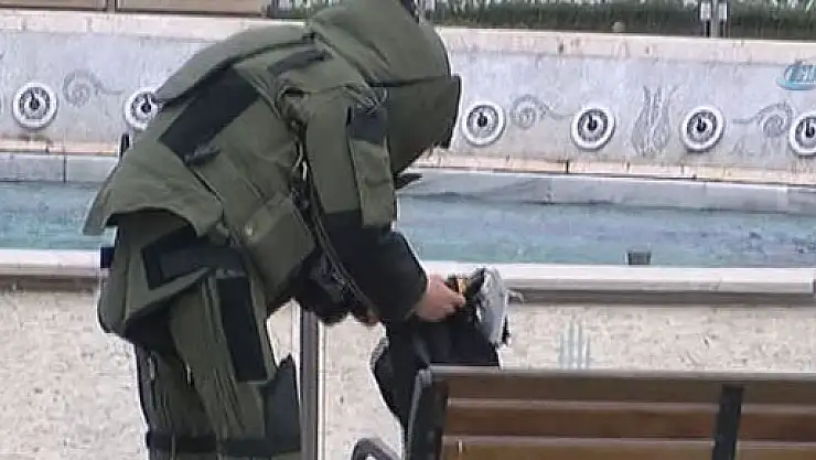 Sultanahmet'te şüpheli çanta paniği