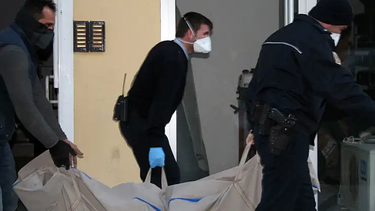 Evde annesinin cesediyle bir hafta yaşadı