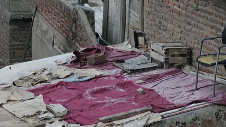 Sur'da teröristlere 'ay yıldızlı' tepki