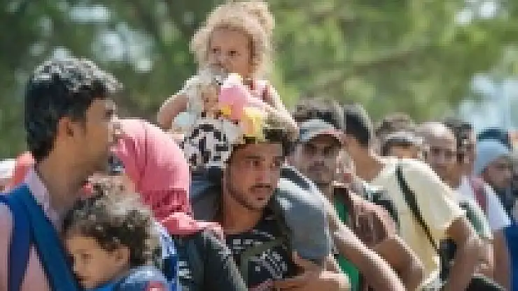 Mültecilerin Almanya'ya maliyeti 50 milyar Euro'yu bulacak