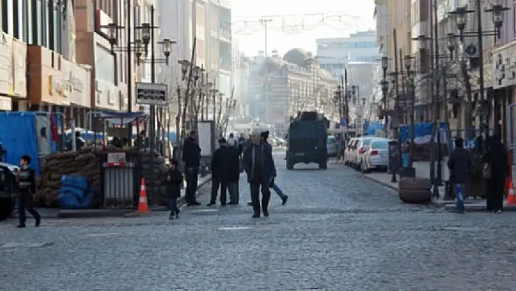 Sur'da 9 mahallede yasak kaldırıldı