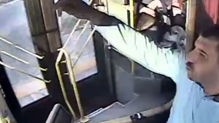 Otobüs şoförü hayat kurtardı