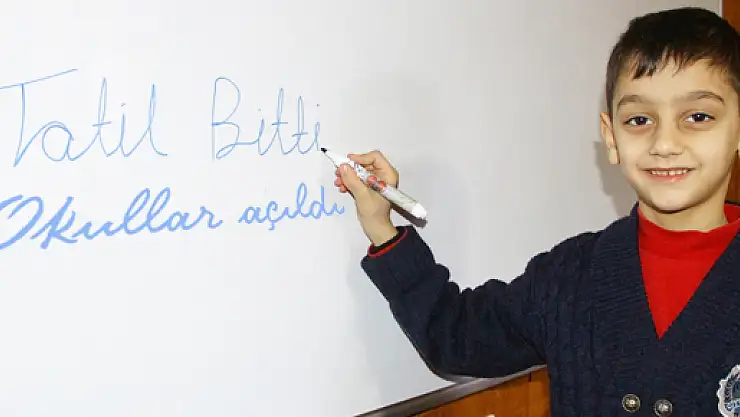 ÖĞRENCİLER DERS BAŞI YAPTI