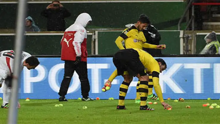 Yeşil sahalarda ilginç protesto