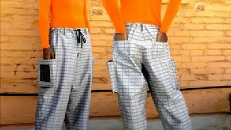 Telefon şarj eden pantalon!