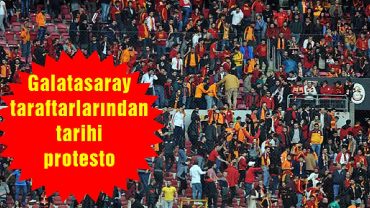 Galatasaray taraftarlarından tarihi protesto