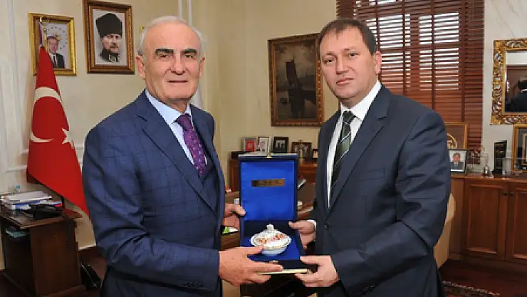 Müdür Girgin'den veda ziyaretleri