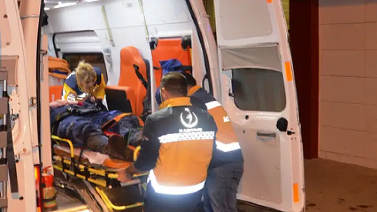 Fatsa'da Motosiklet Kamyonete Çarptı: 1 Yaralı