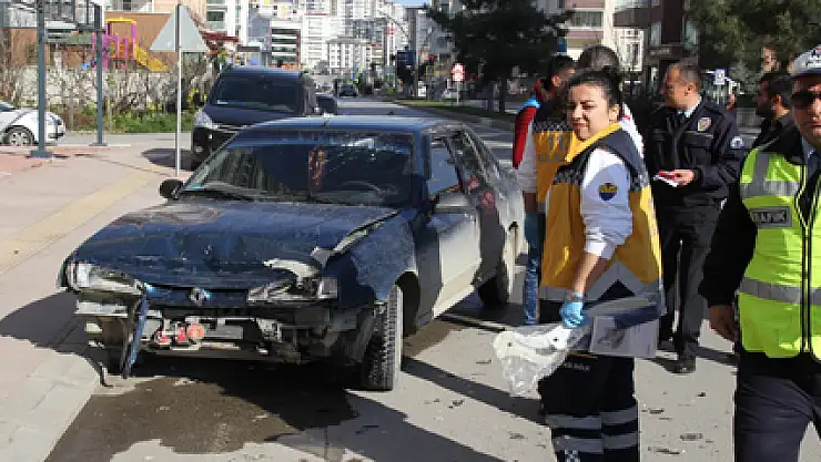 SAMSUN'DA TRAFİK KAZASI: 1 YARALI