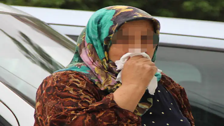 HAKKINDA 12 YIL HAPİS CEZASI BULUNAN KADIN TESADÜFEN YAKALANDI