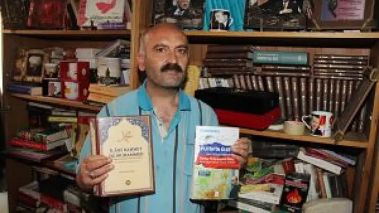 20 YILDA 4 BİN KİTAP OKUDU