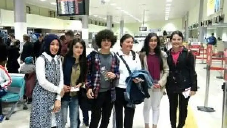 PİRİ REİS 5 ÖĞRENCİSİNİ İSPANYA'YA GÖNDERDİ