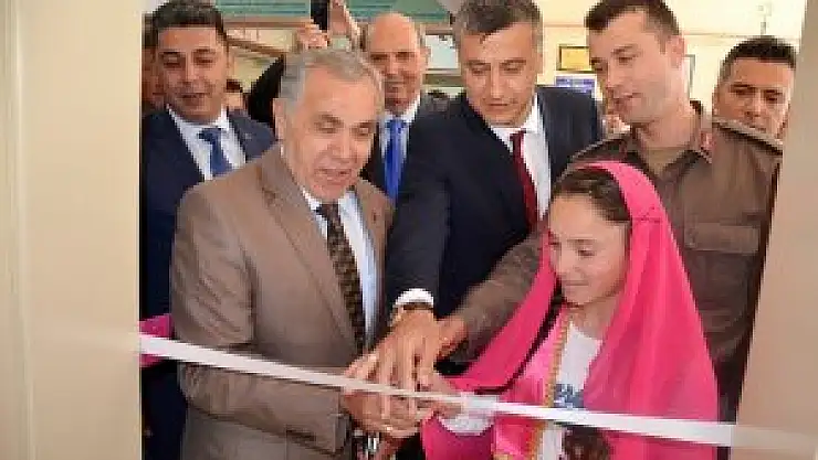 BARİYERLERİ YIK, YEPYENİ KARİYERLERE BAŞLA' PROJESİ