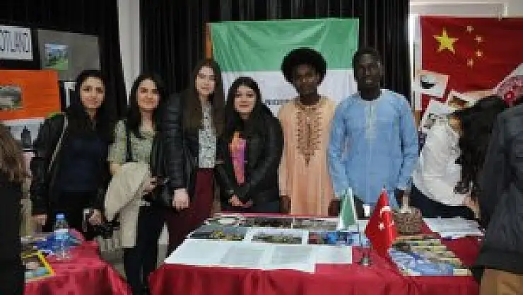 YABANCI DİLLER YÜKSEKOKULU'NDA 'INTERCULTURAL DAY' ETKİNLİĞİ