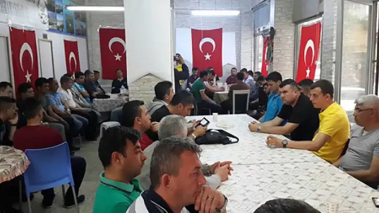 UZMAN ÇAVUŞLAR, ŞEHİTLERİNİ YAD ETTİ