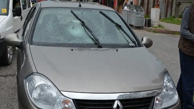  Otomobilin Çarptığı Bisikletli Çocuk Yaralandı