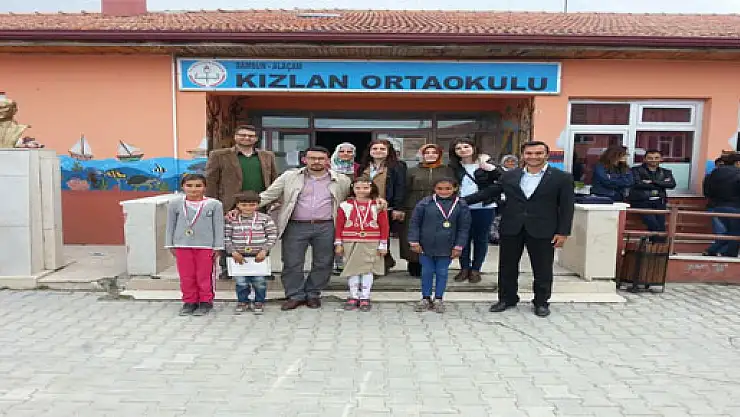 'İyilik Yap Kutuya At, Arkadaşın Bilmezse Öğretmenin Bilir' Projesi