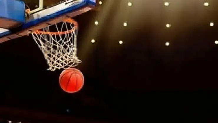 Milliler çeyrek finalde