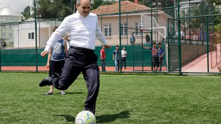 Samsun'a 25 Mahalle Tipi Spor Tesisi Yapılıyor