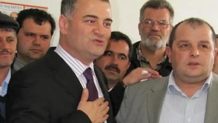 Karanfil hemşehrileriyle buluştu