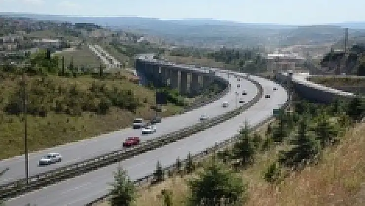 TEM'de araç yoğunluğu azaldı