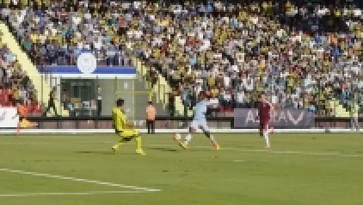 Fenerbahçe hazırlık maçında Romen rakibini mağlup etti