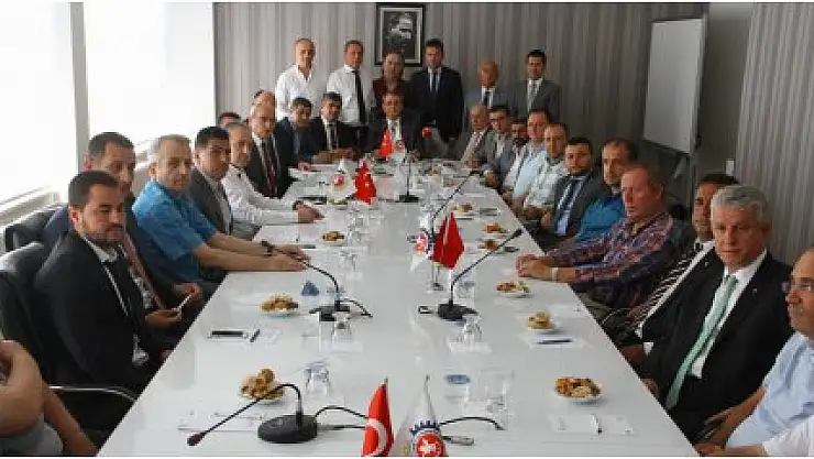 Samsun iş dünyası darbe girişimine tepki gösterdi