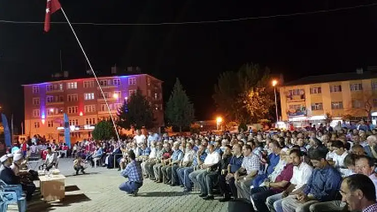  Vezirköprü'de demokrasi nöbeti