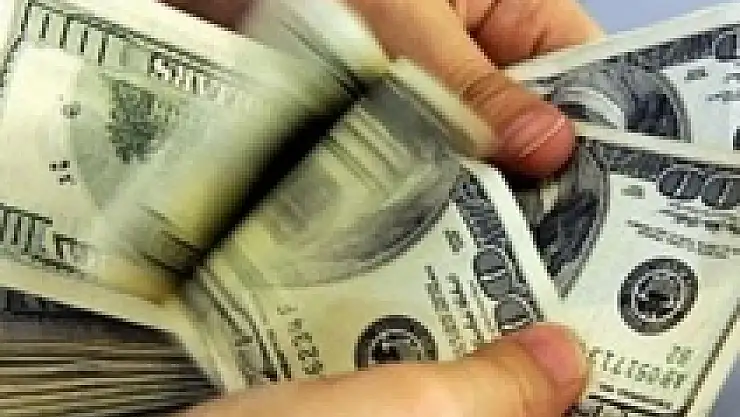 Dolar 3,06'nın üzerinde