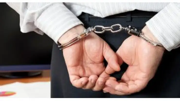 Aranan yazar Ali Bulaç yakalandı!