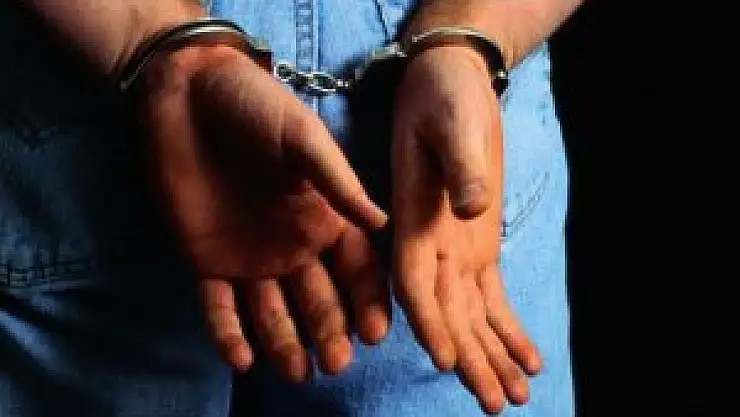 Alaçam'da FETÖ/PDY operasyonunda 2 öğretmen tutuklandı