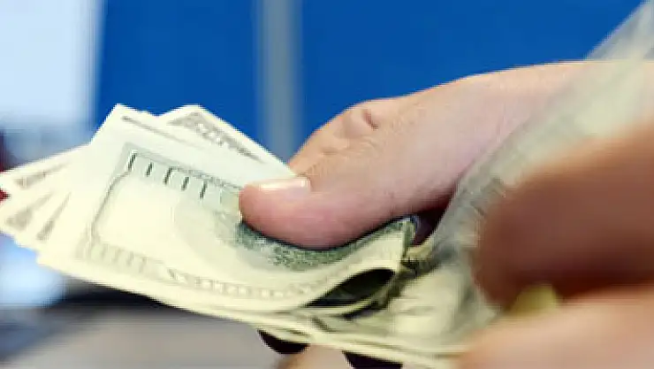 Dolar 2,96'ın üzerinde