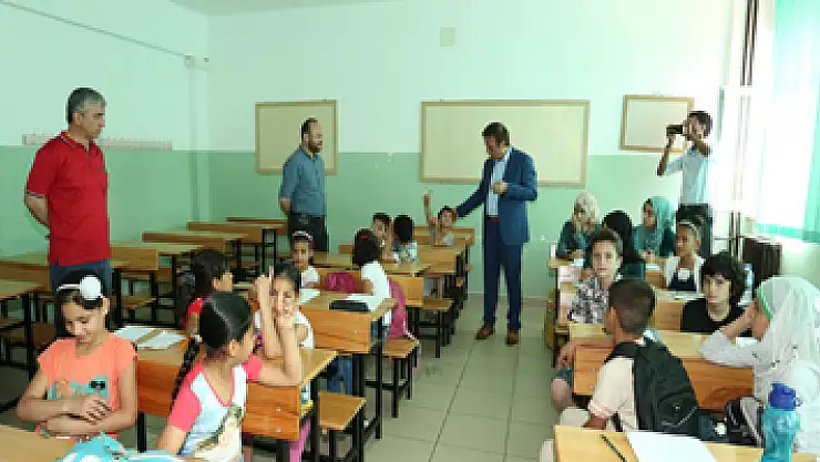 Canik'ten yabancı misafirlere Türkçe kursu