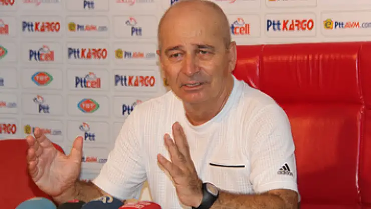 Korukır: 'Genç oyunculara yatmayı öğretirsen yatarlar'