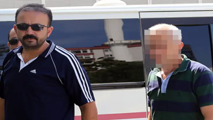 Açığa alınan din öğretmeni tutuklandı