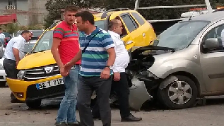 Ordu'da trafik kazaları: 4 yaralı