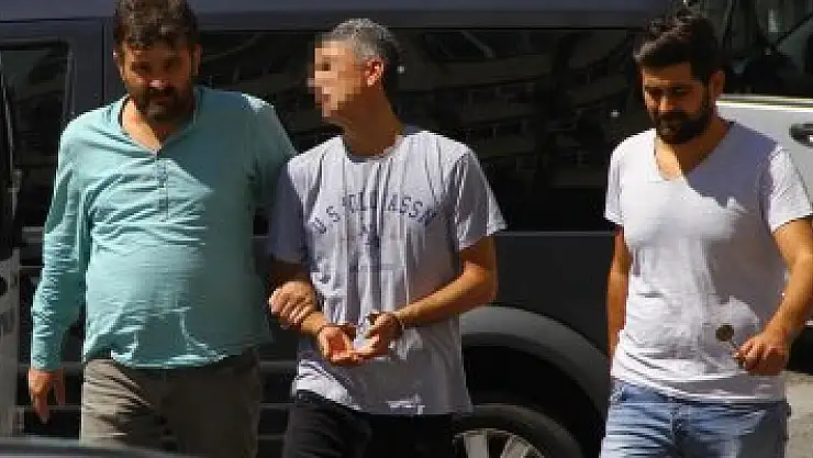 Ağlayarak girdiği adliyede tutuklandı