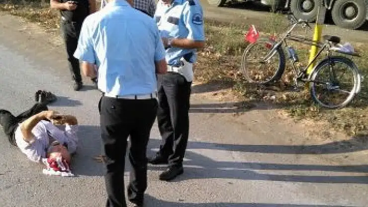 Bisikletten düşen kişi yaralandı