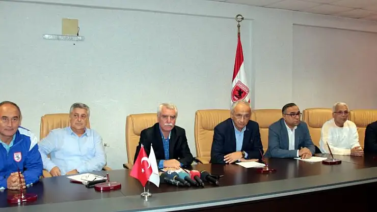 Samsunspor'da sıkıntılar masaya yatırıldı 