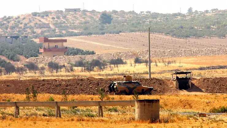 Sınırın iki yakasında büyük hareketlilik sürüyor