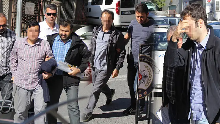 FETÖ soruşturmasında 3 kişi adliye sevk edildi
