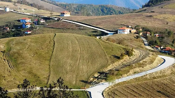  Kırsal mahalleler beton yollarla örülüyor 