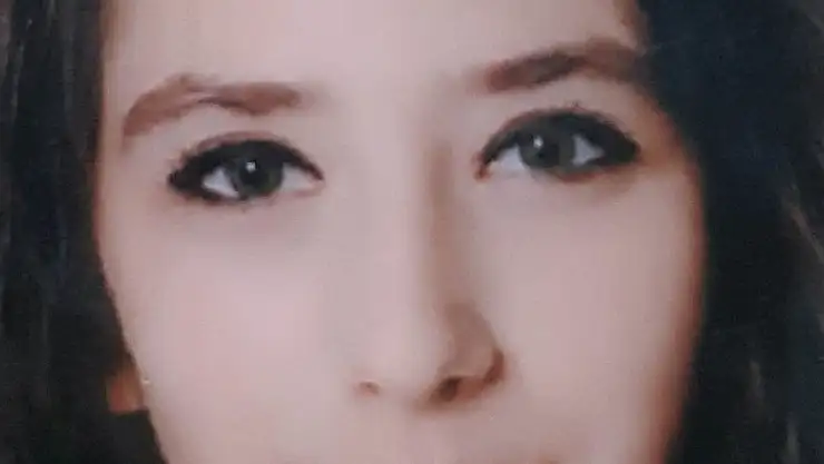 16 yaşındaki kız 1. kattan düşüp öldü