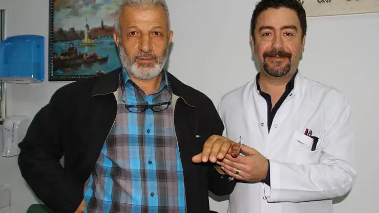 Plastik cerrahtan el ve parmak kırıklarında eklemlerin tellere yapışmasını önleyen yöntem