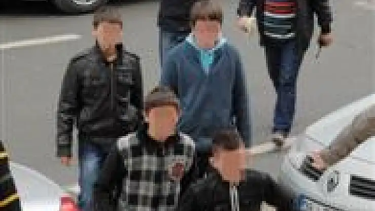 Piknik yapan 5 çocuk gözaltına alındı