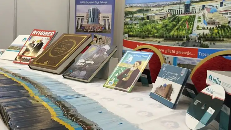 Ahmet Yesevi Üniversitesi Samsun Eğitim Fuarında